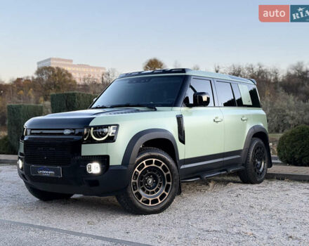 Зелений Ленд Ровер Дефендер, об'ємом двигуна 3 л та пробігом 30 тис. км за 119000 $, фото 1 на Automoto.ua