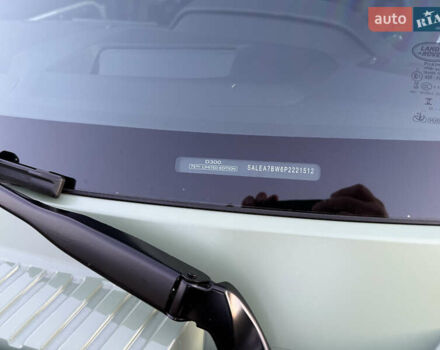 Зелений Ленд Ровер Дефендер, об'ємом двигуна 3 л та пробігом 30 тис. км за 119000 $, фото 32 на Automoto.ua