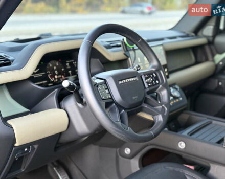 Зелений Ленд Ровер Дефендер, об'ємом двигуна 3 л та пробігом 30 тис. км за 119000 $, фото 22 на Automoto.ua