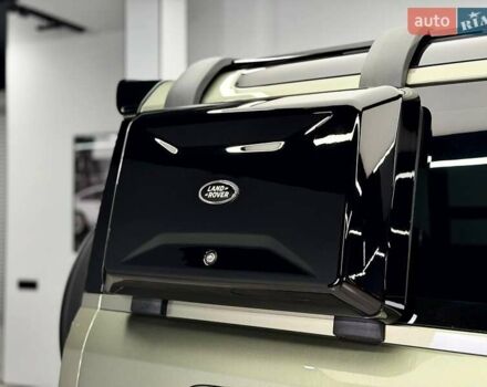 Зеленый Ленд Ровер Дефендер, объемом двигателя 3 л и пробегом 7 тыс. км за 82990 $, фото 22 на Automoto.ua