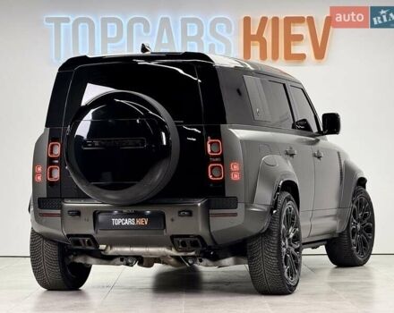 Зелений Ленд Ровер Дефендер, об'ємом двигуна 4.39 л та пробігом 3 тис. км за 255000 $, фото 8 на Automoto.ua