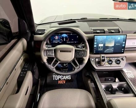 Зелений Ленд Ровер Дефендер, об'ємом двигуна 4.39 л та пробігом 3 тис. км за 255000 $, фото 61 на Automoto.ua