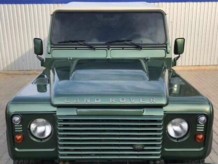 Зелений Ленд Ровер Дефендер, об'ємом двигуна 2.4 л та пробігом 295 тис. км за 33200 $, фото 1 на Automoto.ua
