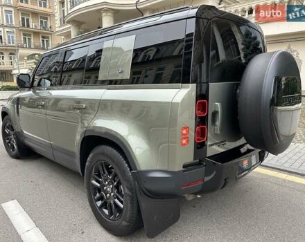 Зеленый Ленд Ровер Дефендер, объемом двигателя 2 л и пробегом 77 тыс. км за 57500 $, фото 1 на Automoto.ua