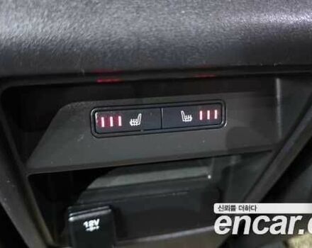 Білий Ленд Ровер Діскавері, об'ємом двигуна 0 л та пробігом 76 тис. км за 12636 $, фото 17 на Automoto.ua
