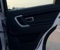 Білий Ленд Ровер Діскавері, об'ємом двигуна 2.2 л та пробігом 111 тис. км за 17819 $, фото 6 на Automoto.ua