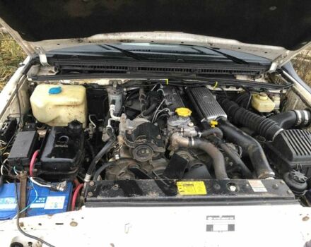 Белый Ленд Ровер Дискавери, объемом двигателя 2.5 л и пробегом 334 тыс. км за 6900 $, фото 6 на Automoto.ua