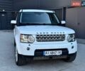 Белый Ленд Ровер Дискавери, объемом двигателя 3 л и пробегом 320 тыс. км за 13450 $, фото 3 на Automoto.ua