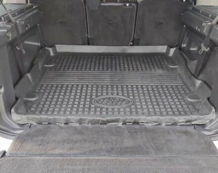 Білий Ленд Ровер Діскавері, об'ємом двигуна 3 л та пробігом 316 тис. км за 14800 $, фото 31 на Automoto.ua