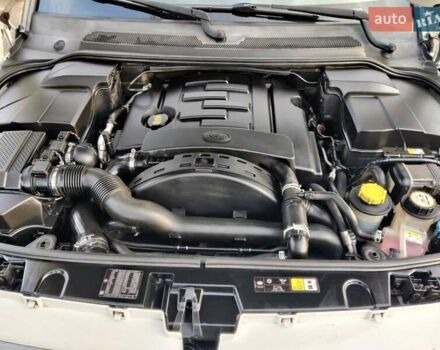 Білий Ленд Ровер Діскавері, об'ємом двигуна 3 л та пробігом 316 тис. км за 14800 $, фото 28 на Automoto.ua