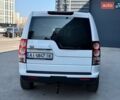 Белый Ленд Ровер Дискавери, объемом двигателя 3 л и пробегом 320 тыс. км за 13450 $, фото 19 на Automoto.ua