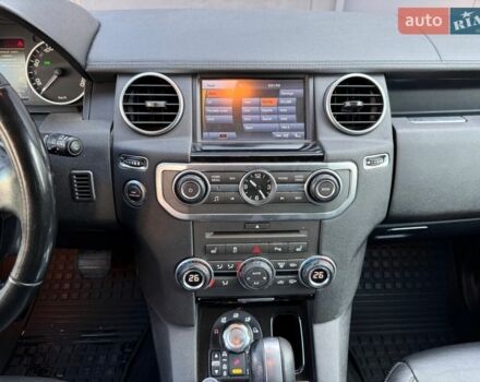 Белый Ленд Ровер Дискавери, объемом двигателя 3 л и пробегом 320 тыс. км за 13450 $, фото 62 на Automoto.ua