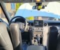 Білий Ленд Ровер Діскавері, об'ємом двигуна 3 л та пробігом 339 тис. км за 18500 $, фото 12 на Automoto.ua