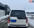 Белый Ленд Ровер Дискавери, объемом двигателя 2.99 л и пробегом 339 тыс. км за 18999 $, фото 4 на Automoto.ua