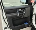 Білий Ленд Ровер Діскавері, об'ємом двигуна 2.99 л та пробігом 340 тис. км за 16600 $, фото 40 на Automoto.ua
