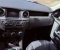Белый Ленд Ровер Дискавери, объемом двигателя 3 л и пробегом 548 тыс. км за 22000 $, фото 6 на Automoto.ua