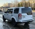 Білий Ленд Ровер Діскавері, об'ємом двигуна 5 л та пробігом 220 тис. км за 5450 $, фото 2 на Automoto.ua