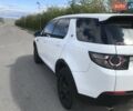 Білий Ленд Ровер Діскавері, об'ємом двигуна 2.2 л та пробігом 193 тис. км за 16000 $, фото 3 на Automoto.ua