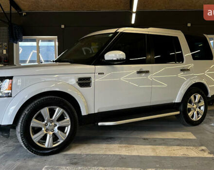 Білий Ленд Ровер Діскавері, об'ємом двигуна 3 л та пробігом 173 тис. км за 22950 $, фото 2 на Automoto.ua