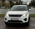 Білий Ленд Ровер Діскавері, об'ємом двигуна 2.2 л та пробігом 200 тис. км за 17787 $, фото 1 на Automoto.ua