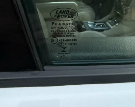 Белый Ленд Ровер Дискавери, объемом двигателя 3 л и пробегом 190 тыс. км за 19000 $, фото 22 на Automoto.ua