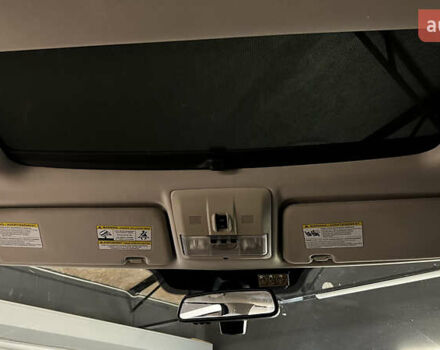 Білий Ленд Ровер Діскавері, об'ємом двигуна 3 л та пробігом 173 тис. км за 22950 $, фото 11 на Automoto.ua