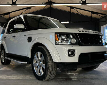 Білий Ленд Ровер Діскавері, об'ємом двигуна 3 л та пробігом 173 тис. км за 22950 $, фото 5 на Automoto.ua