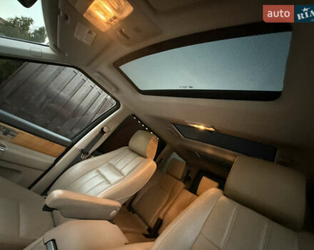 Белый Ленд Ровер Дискавери, объемом двигателя 3 л и пробегом 190 тыс. км за 19000 $, фото 17 на Automoto.ua