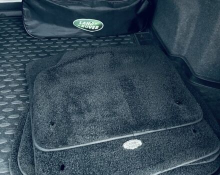 Білий Ленд Ровер Діскавері, об'ємом двигуна 2.2 л та пробігом 186 тис. км за 17200 $, фото 12 на Automoto.ua