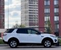 Білий Ленд Ровер Діскавері, об'ємом двигуна 2.2 л та пробігом 130 тис. км за 19900 $, фото 4 на Automoto.ua