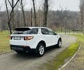 Білий Ленд Ровер Діскавері, об'ємом двигуна 2.2 л та пробігом 186 тис. км за 17200 $, фото 5 на Automoto.ua