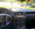 Білий Ленд Ровер Діскавері, об'ємом двигуна 3 л та пробігом 182 тис. км за 15499 $, фото 16 на Automoto.ua