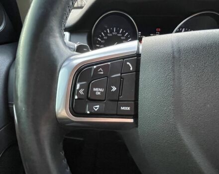 Білий Ленд Ровер Діскавері, об'ємом двигуна 2.2 л та пробігом 196 тис. км за 20999 $, фото 21 на Automoto.ua