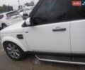 Білий Ленд Ровер Діскавері, об'ємом двигуна 3 л та пробігом 150 тис. км за 8500 $, фото 11 на Automoto.ua