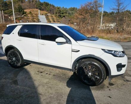 Білий Ленд Ровер Діскавері, об'ємом двигуна 2 л та пробігом 193 тис. км за 5600 $, фото 1 на Automoto.ua