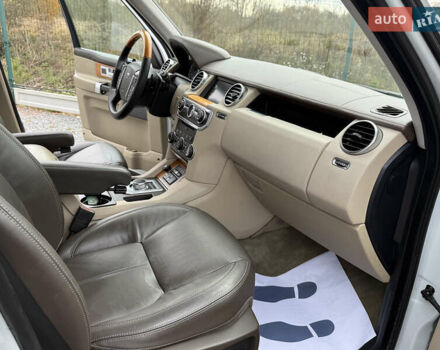 Белый Ленд Ровер Дискавери, объемом двигателя 3 л и пробегом 180 тыс. км за 19850 $, фото 73 на Automoto.ua