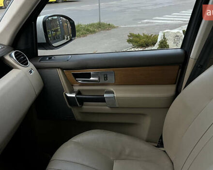 Белый Ленд Ровер Дискавери, объемом двигателя 2.99 л и пробегом 170 тыс. км за 24000 $, фото 15 на Automoto.ua