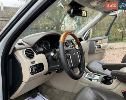 Белый Ленд Ровер Дискавери, объемом двигателя 3 л и пробегом 180 тыс. км за 19850 $, фото 45 на Automoto.ua