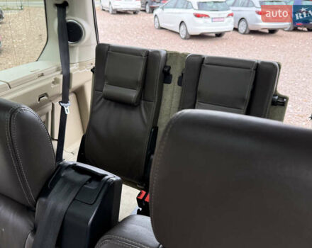 Белый Ленд Ровер Дискавери, объемом двигателя 3 л и пробегом 180 тыс. км за 19850 $, фото 74 на Automoto.ua