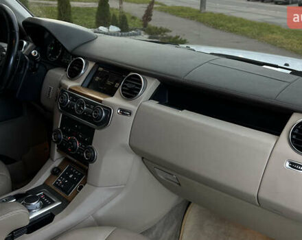 Белый Ленд Ровер Дискавери, объемом двигателя 2.99 л и пробегом 170 тыс. км за 24000 $, фото 40 на Automoto.ua