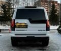 Білий Ленд Ровер Діскавері, об'ємом двигуна 3 л та пробігом 170 тис. км за 21900 $, фото 5 на Automoto.ua