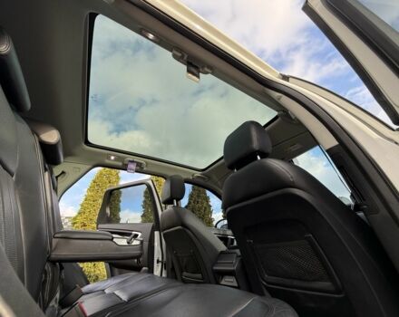 Білий Ленд Ровер Діскавері, об'ємом двигуна 2 л та пробігом 158 тис. км за 17200 $, фото 17 на Automoto.ua