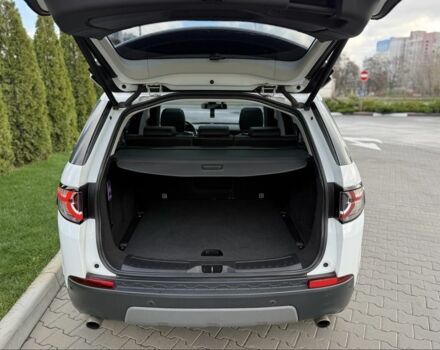 Білий Ленд Ровер Діскавері, об'ємом двигуна 2 л та пробігом 158 тис. км за 17200 $, фото 12 на Automoto.ua