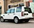 Білий Ленд Ровер Діскавері, об'ємом двигуна 3 л та пробігом 160 тис. км за 21000 $, фото 10 на Automoto.ua