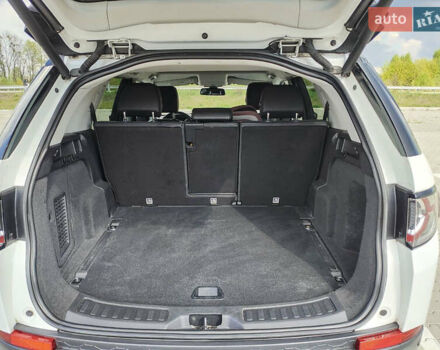 Білий Ленд Ровер Діскавері, об'ємом двигуна 2 л та пробігом 123 тис. км за 17200 $, фото 8 на Automoto.ua