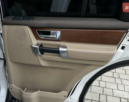 Белый Ленд Ровер Дискавери, объемом двигателя 2.99 л и пробегом 170 тыс. км за 24000 $, фото 36 на Automoto.ua