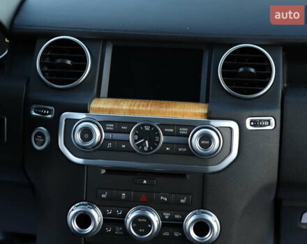 Белый Ленд Ровер Дискавери, объемом двигателя 3 л и пробегом 192 тыс. км за 18899 $, фото 73 на Automoto.ua