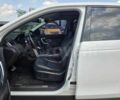 Білий Ленд Ровер Діскавері, об'ємом двигуна 0 л та пробігом 67 тис. км за 12500 $, фото 4 на Automoto.ua