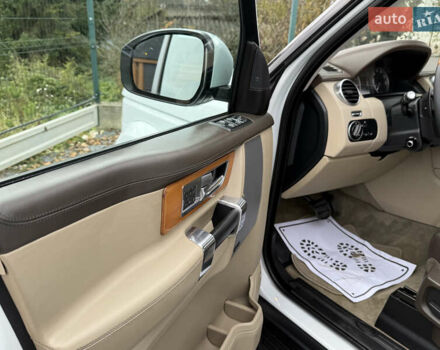 Ленд Ровер Дискавери 2016 в Дрогобыче на Automoto.ua Белый Ленд Ровер Дискавери, объемом двигателя 3 л и пробегом 112 тыс. км за 23500 $, фото 50 на Automoto.ua