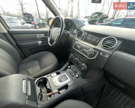 Білий Ленд Ровер Діскавері, об'ємом двигуна 2.99 л та пробігом 140 тис. км за 23999 $, фото 20 на Automoto.ua